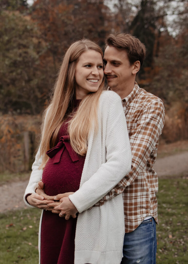 Babybauch Shooting in Zürich – Unvergessliche Schwangerschaftsfotos in der Nähe