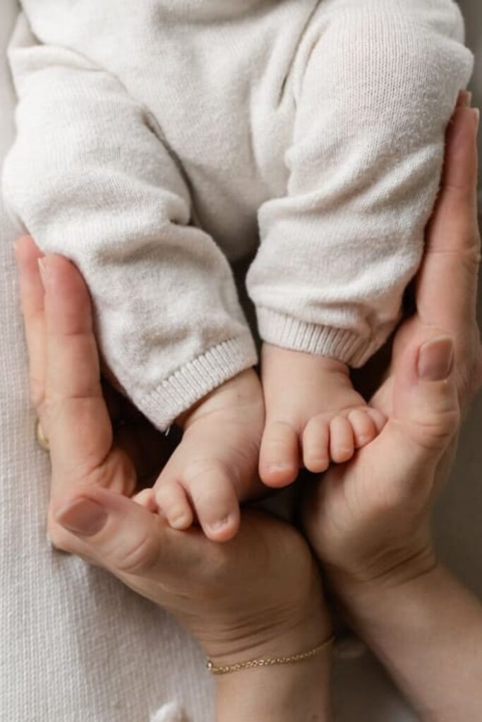Newborn Shooting, Babyfüsschen ganz nah