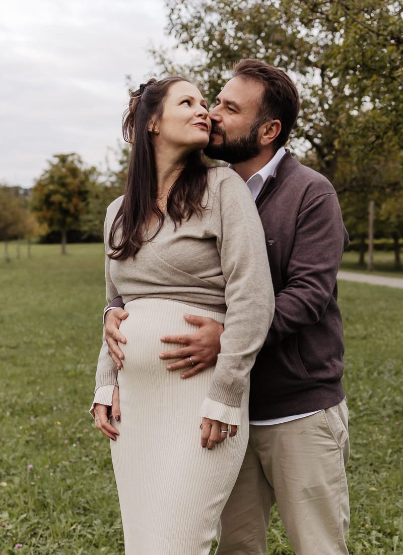 Warum Schwangere mir beim Babybauch Shooting vertrauen | Babybauch Shooting Zürich | Rebecca Altermatt Photography